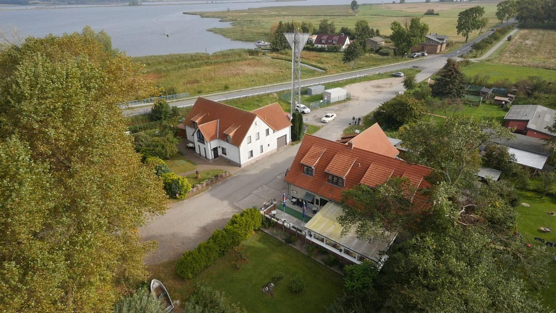 Haus Kathrin Zecherin Exterior foto